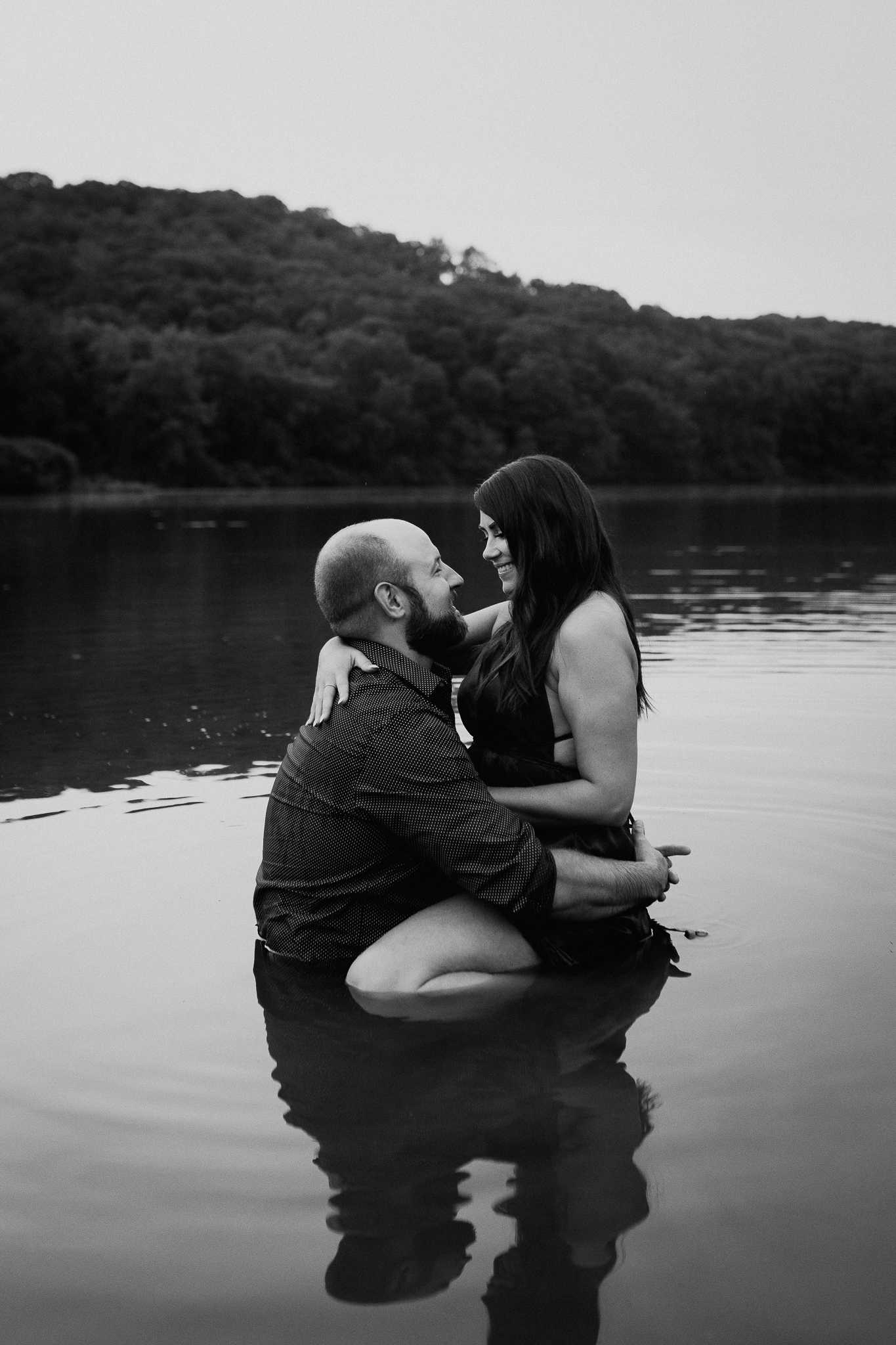 Romantic summer engagement session Pittsburgh