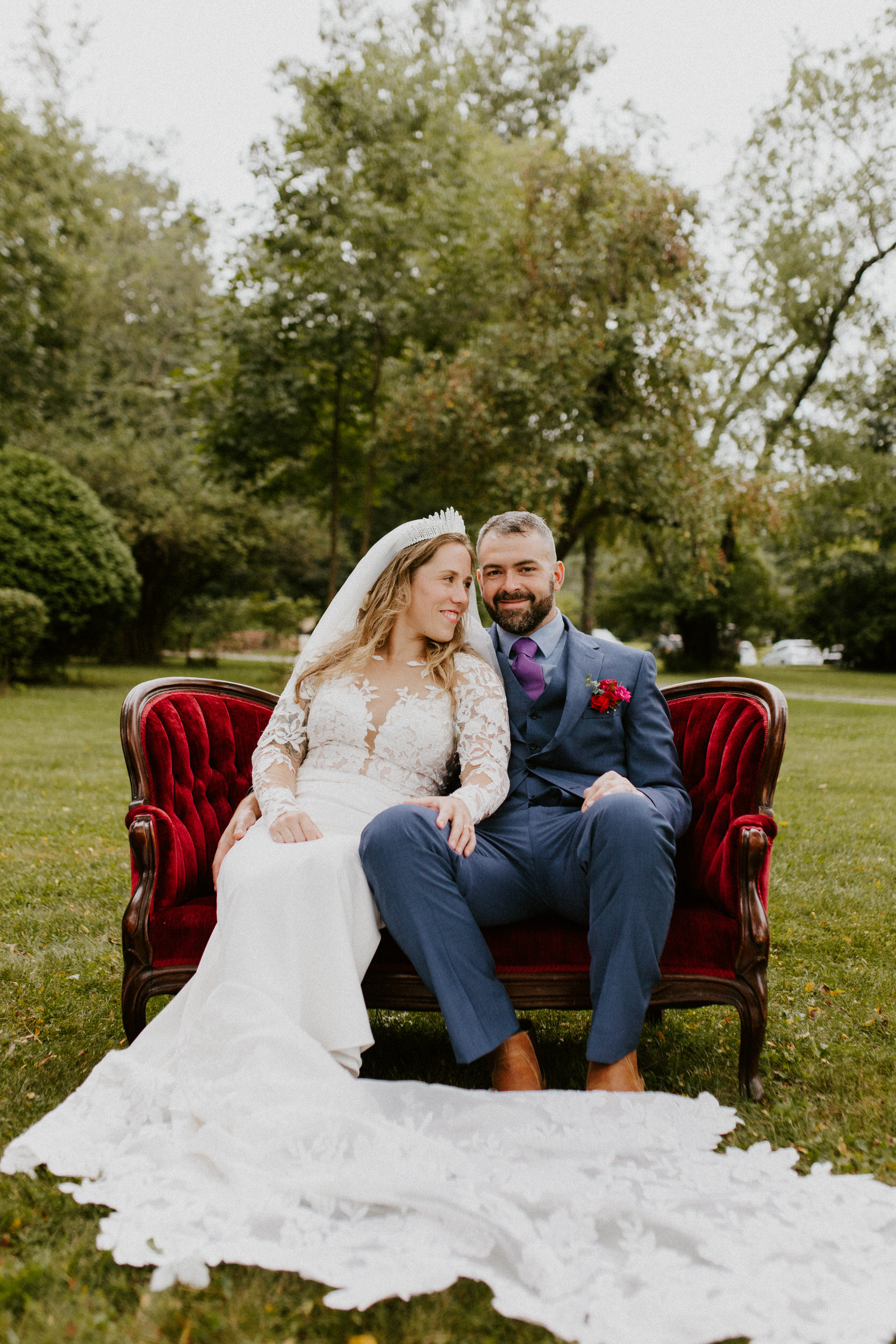 pittsburgh vintage and thrifted wedding