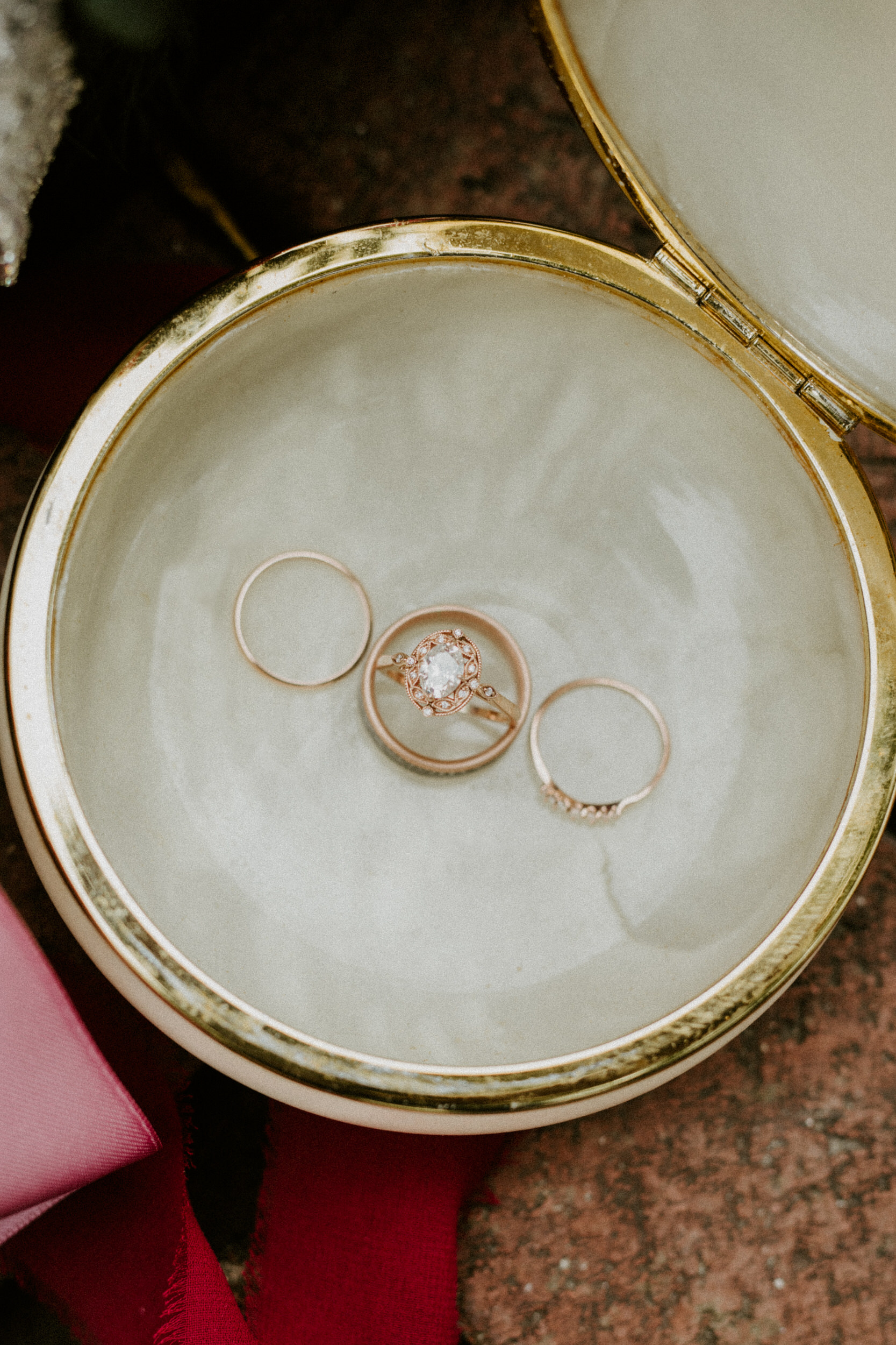 Vintage engagement rings pittsburgh