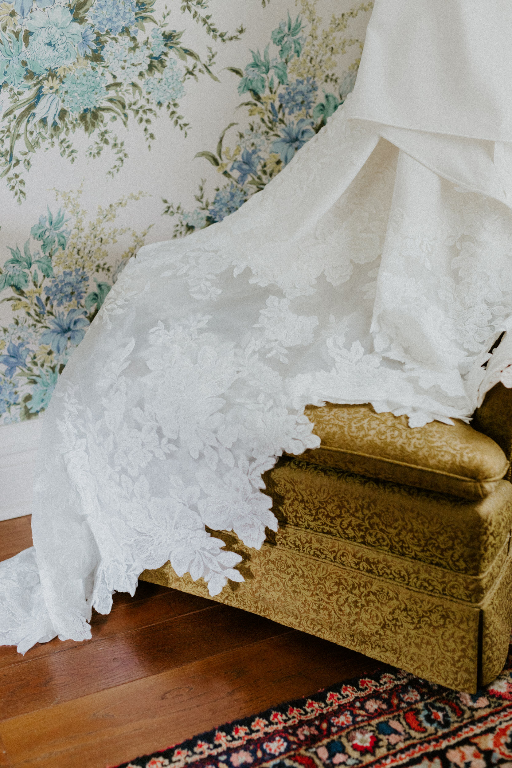 Vintage lace wedding dress