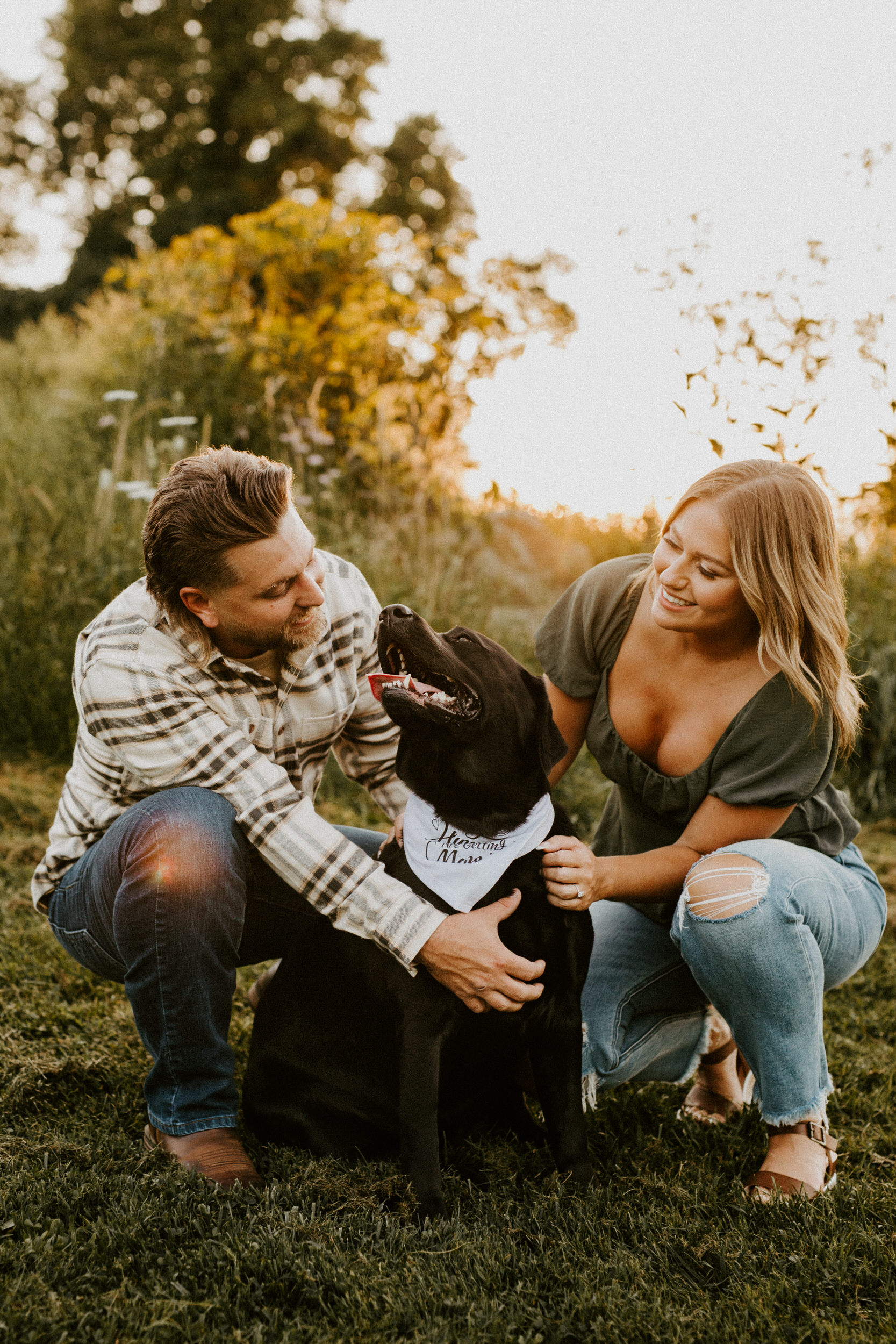 engagement pictures with dog